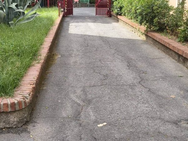 box auto in affitto a Genova in zona Sestri Ponente