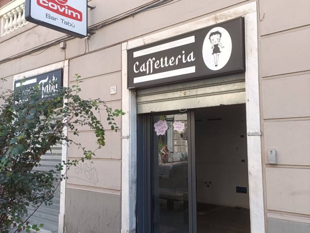 negozio in affitto a Genova in zona Cornigliano