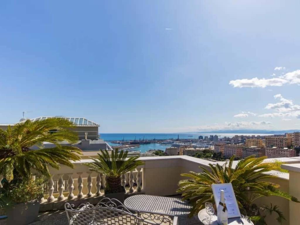 appartamento in affitto a Genova in zona Castelletto