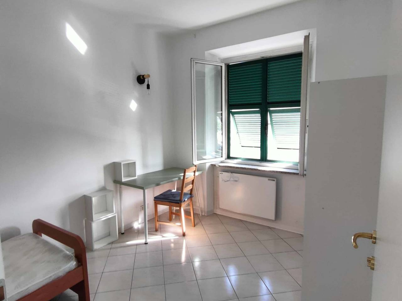 appartamento in affitto a Genova in zona Sottoripa / Maddalena / Molo