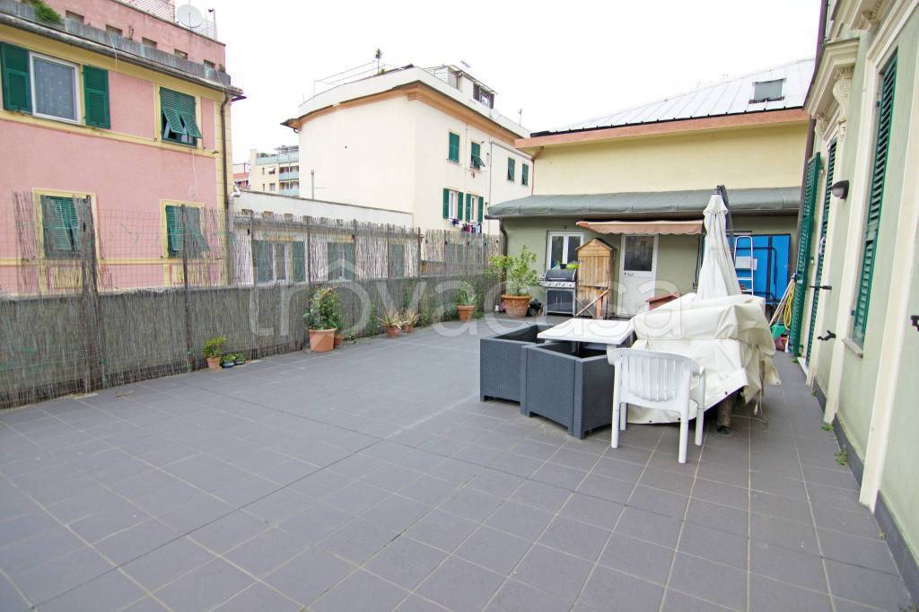 appartamento in affitto a Genova in zona Staglieno