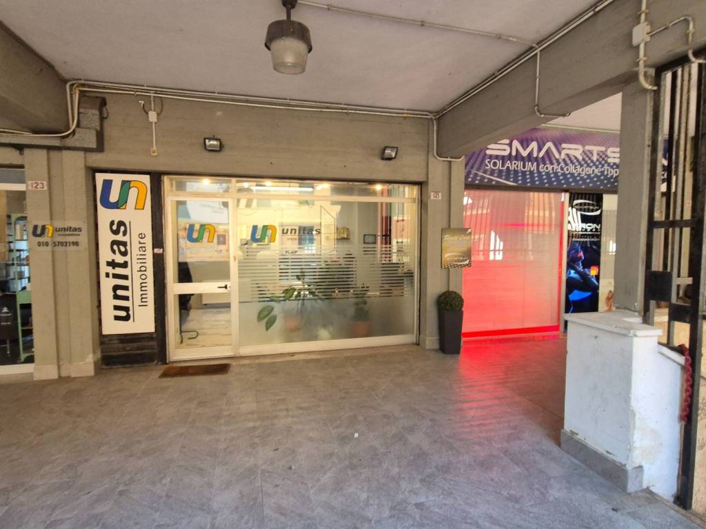 ufficio in affitto a Genova in zona San Vincenzo