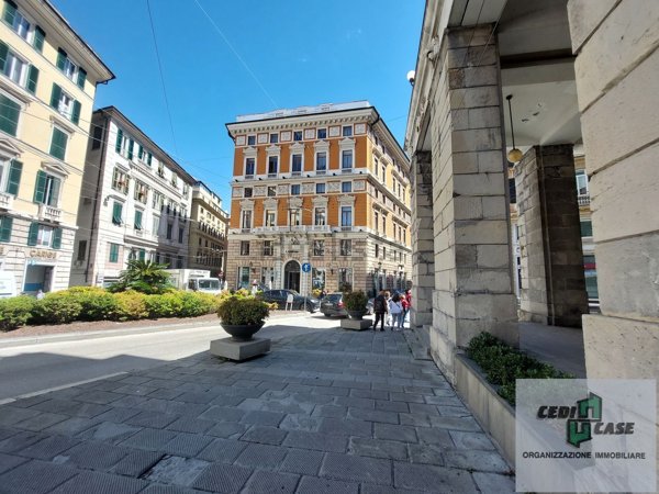 appartamento in affitto a Genova in zona Sottoripa / Maddalena / Molo
