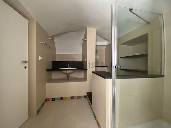 appartamento in affitto a Genova in zona Sottoripa / Maddalena / Molo