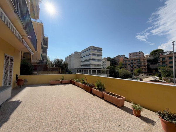 appartamento in affitto a Genova in zona Sturla