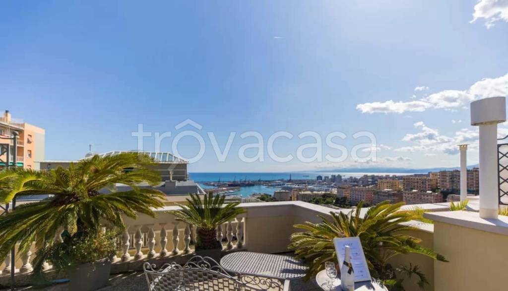 appartamento in affitto a Genova in zona Castelletto