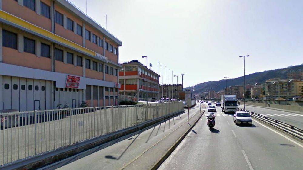 locale commerciale in affitto a Genova in zona Molassana