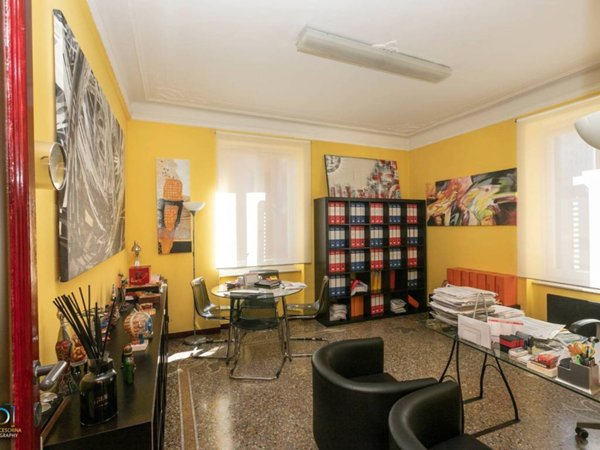 ufficio in affitto a Genova in zona Sampierdarena