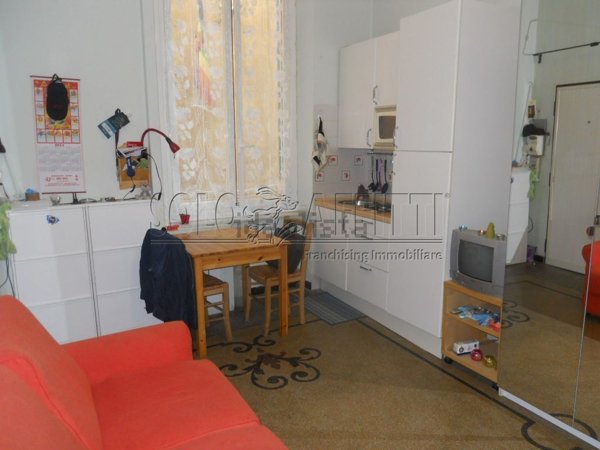 appartamento in affitto a Genova in zona Sottoripa / Maddalena / Molo