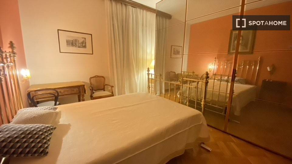 appartamento in affitto a Genova in zona Castelletto