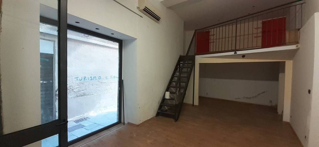 appartamento in affitto a Genova in zona Centro Storico