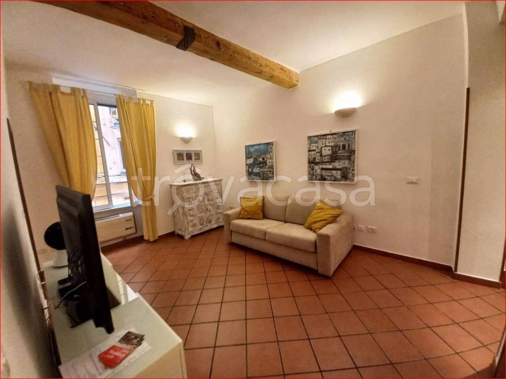 appartamento in affitto a Genova in zona Sottoripa / Maddalena / Molo