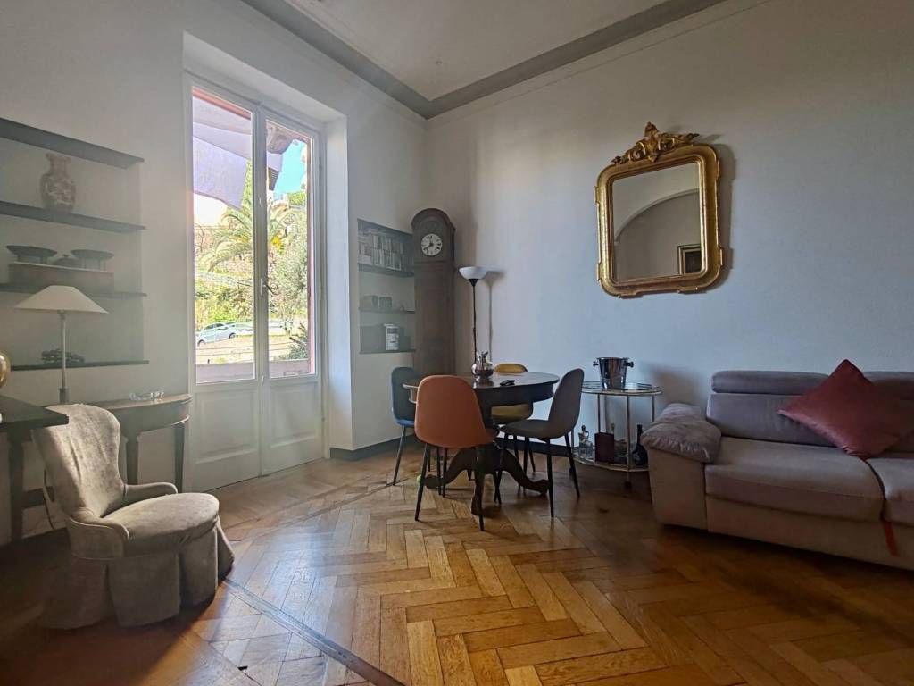 appartamento in affitto a Genova