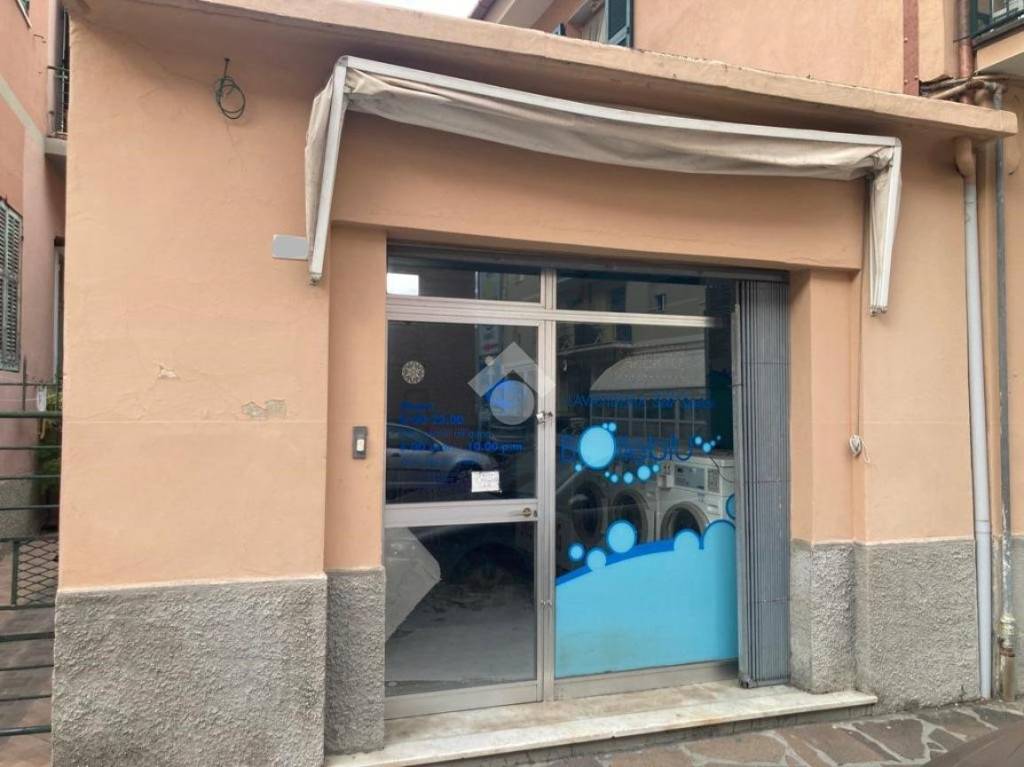 negozio in affitto a Lavagna