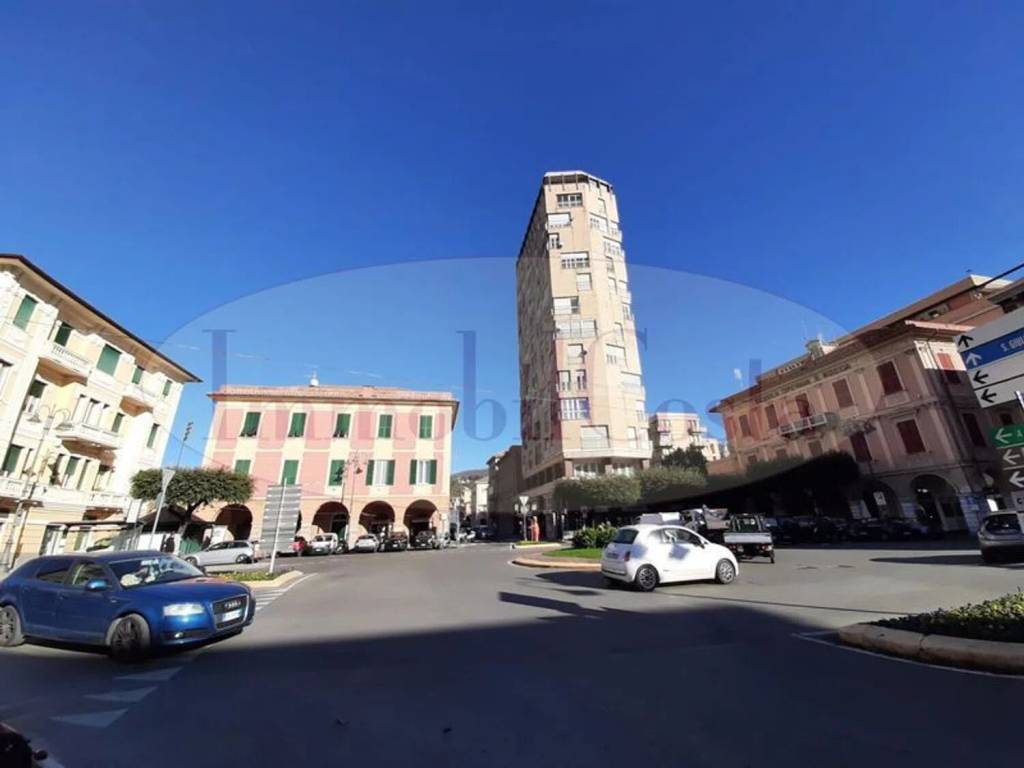 negozio in affitto a Lavagna