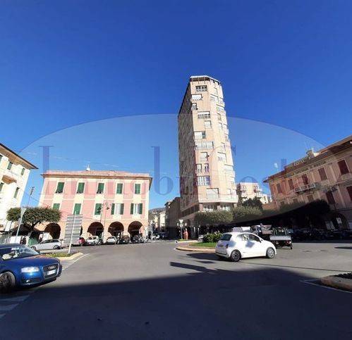 negozio in affitto a Lavagna