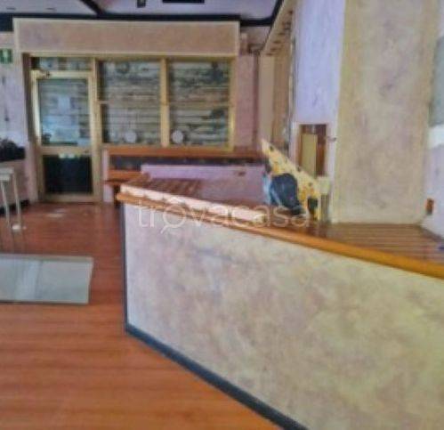 negozio in affitto a Lavagna