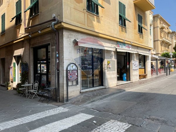 negozio in affitto a Lavagna