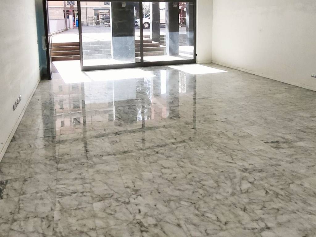 negozio in affitto a Lavagna
