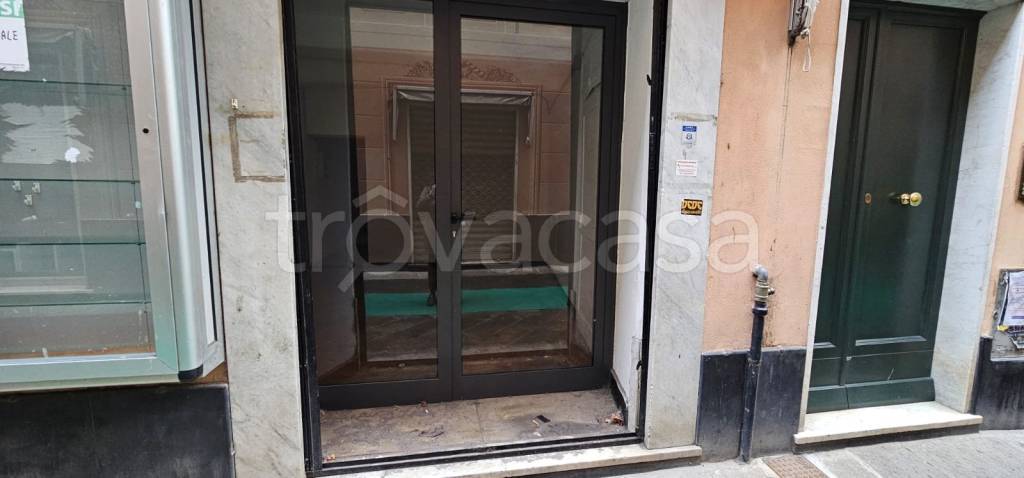 negozio in affitto a Lavagna