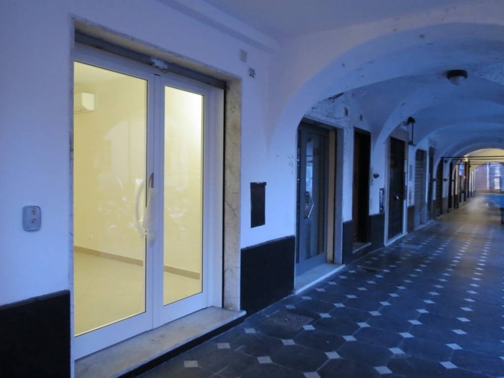 negozio in affitto a Lavagna