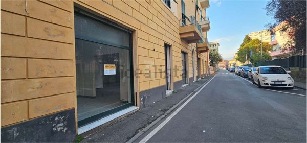 negozio in affitto a Lavagna
