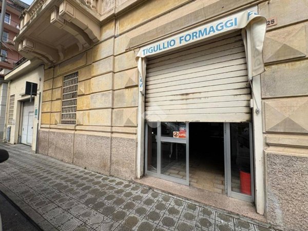 negozio in affitto a Lavagna