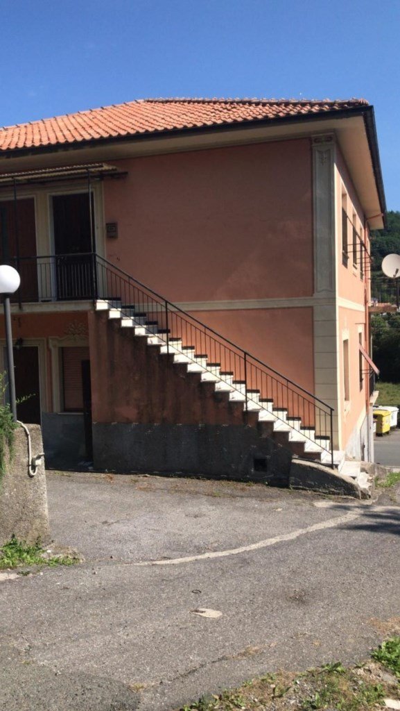 appartamento in affitto a Lumarzo