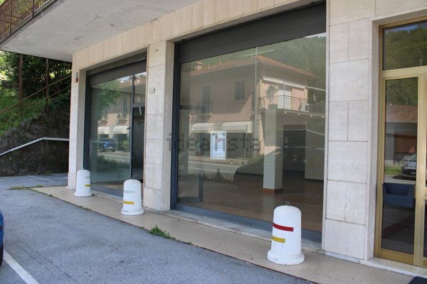 locale di sgombero in affitto a Moconesi