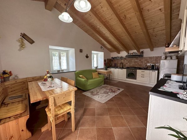 appartamento in affitto a Ne