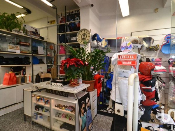 negozio in affitto a Rapallo
