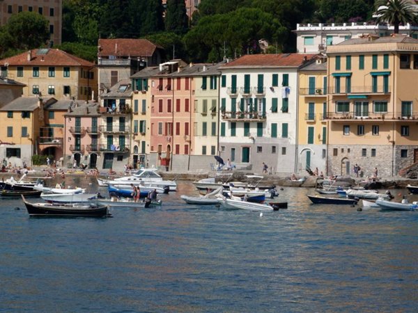 appartamento in affitto a Rapallo in zona San Michele di Pagana