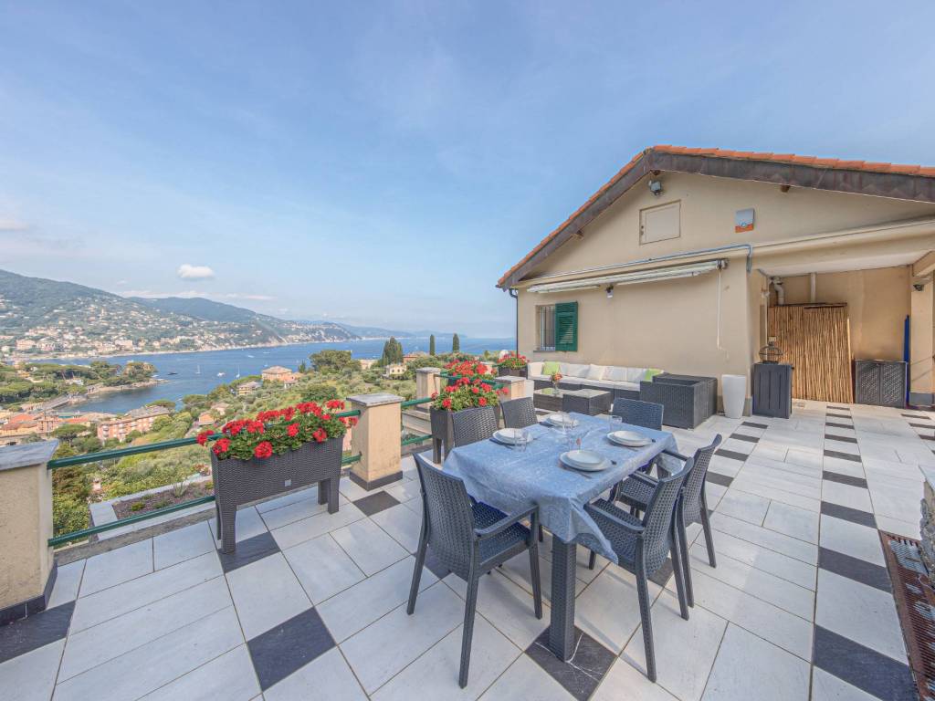 casa indipendente in affitto a Rapallo in zona San Michele di Pagana