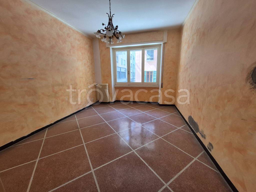 ufficio in affitto a Rapallo in zona Montallegro