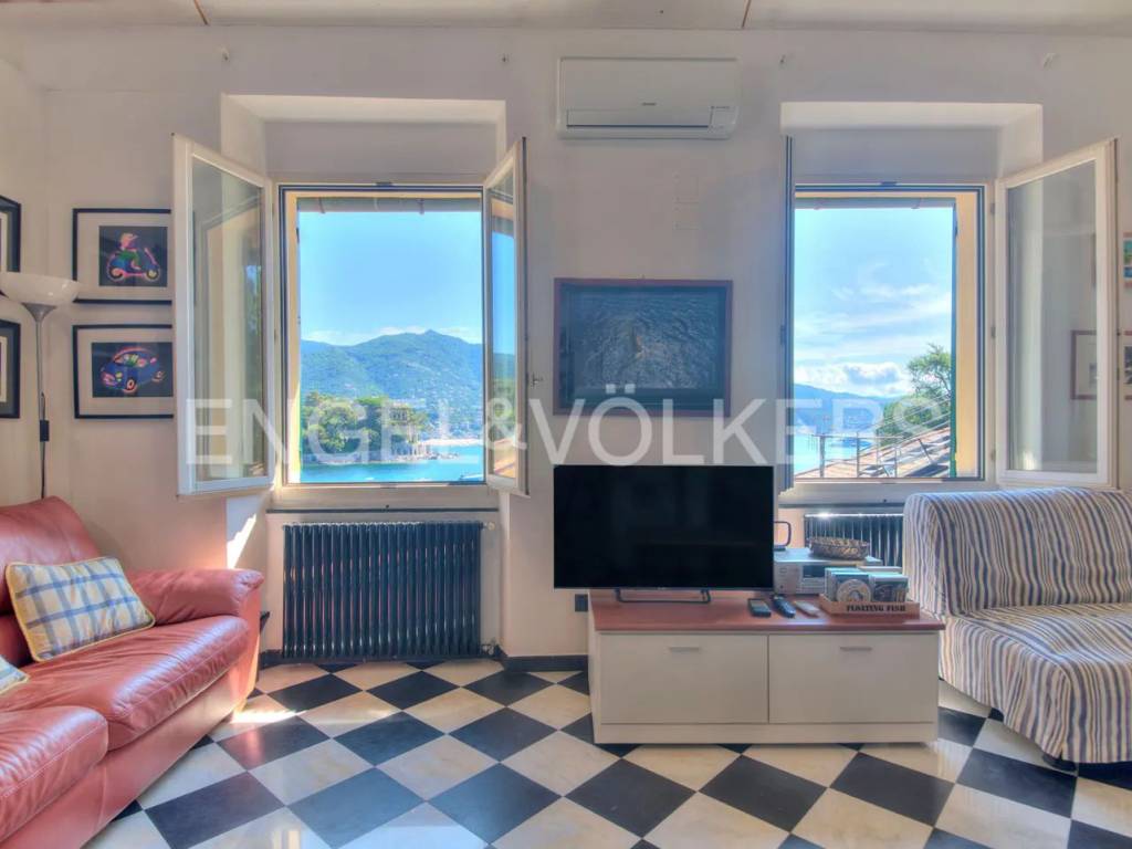 appartamento in affitto a Rapallo in zona San Michele di Pagana