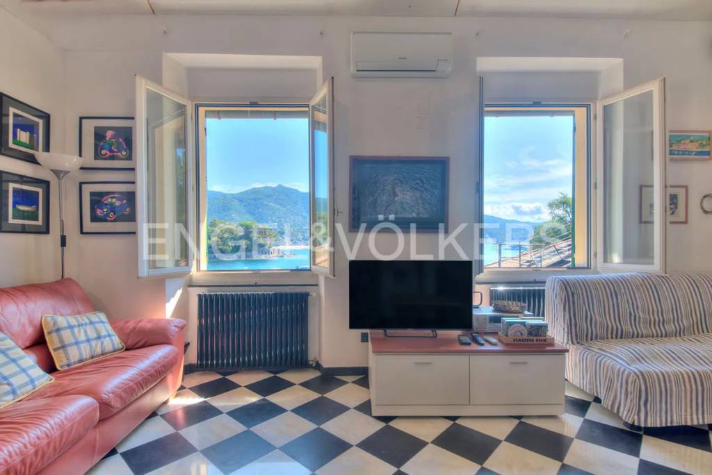 appartamento in affitto a Rapallo in zona San Michele di Pagana