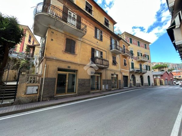 negozio in affitto a Rapallo