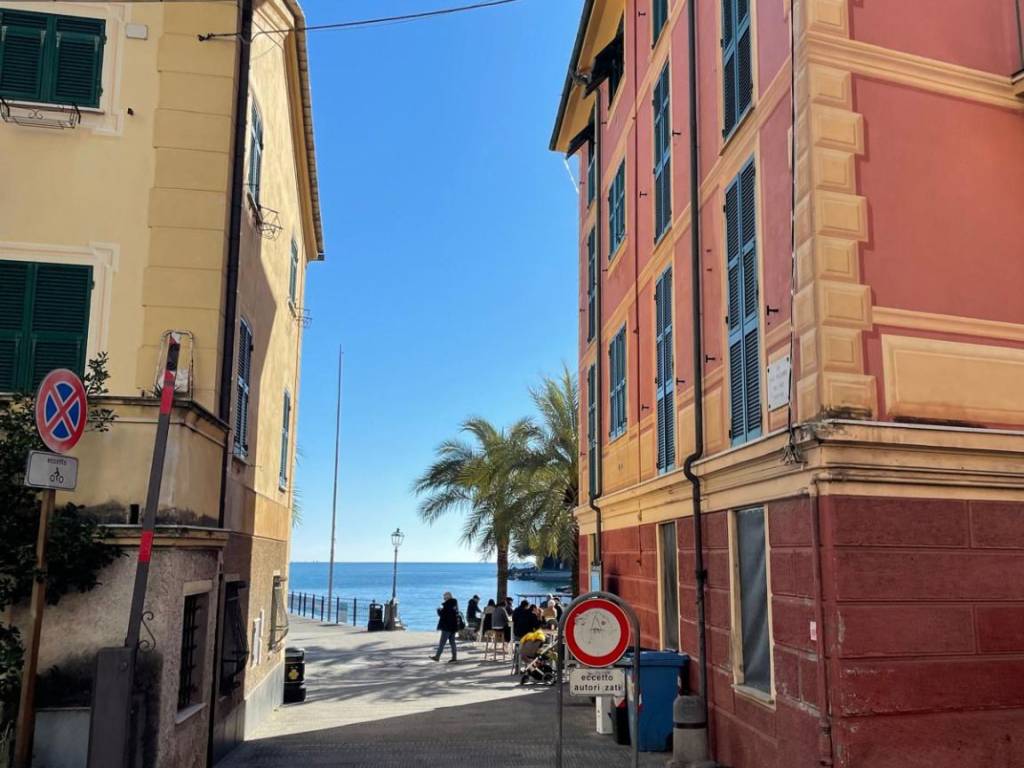 appartamento in affitto a Rapallo in zona San Michele di Pagana