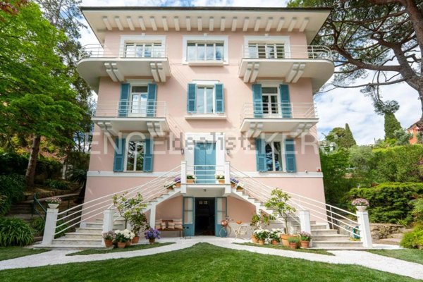 casa indipendente in affitto a Rapallo in zona San Michele di Pagana