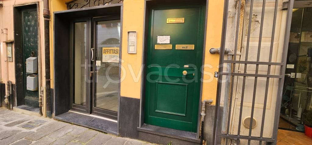 negozio in affitto a Rapallo