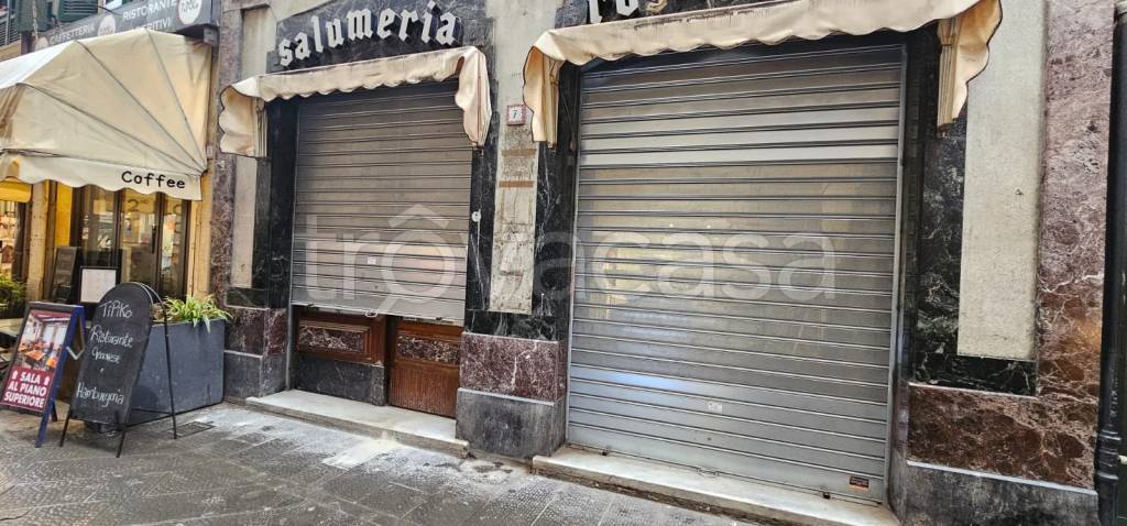 negozio in affitto a Rapallo