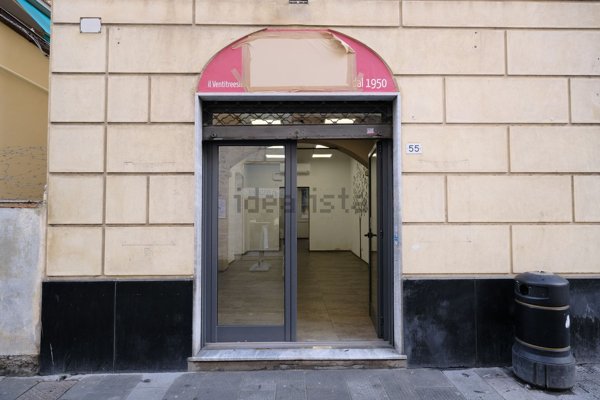 negozio in affitto a Rapallo