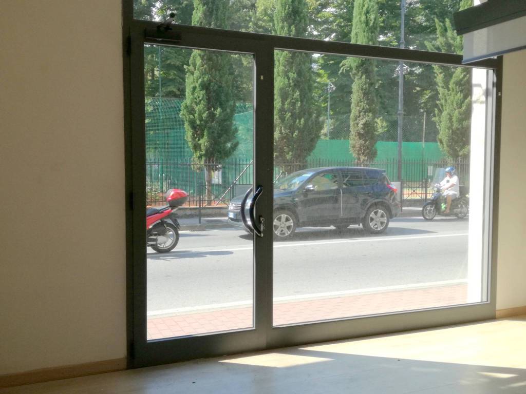 negozio in affitto a Rapallo