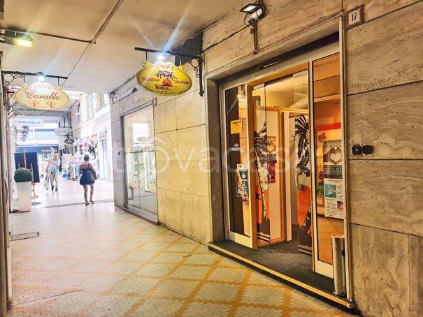 negozio in affitto a Rapallo