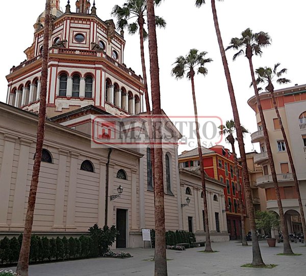 locale commerciale in affitto a Rapallo