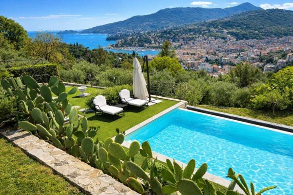 casa indipendente in affitto a Rapallo in zona Montallegro