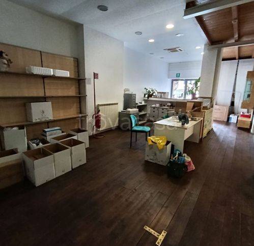 locale di sgombero in affitto a Rapallo