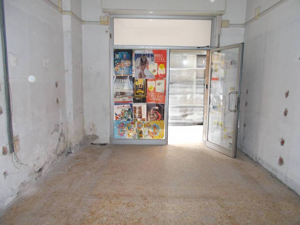 negozio in affitto a Rapallo