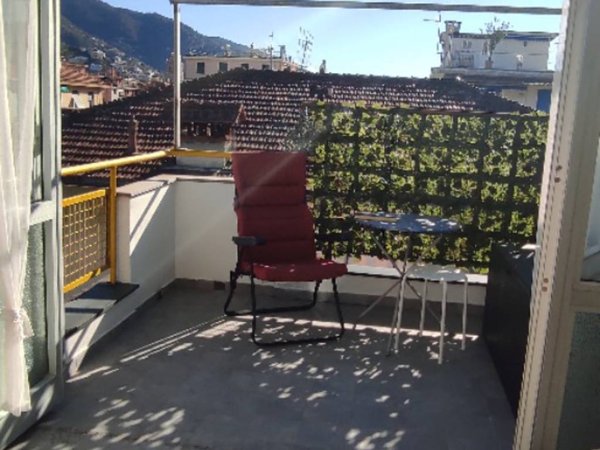 appartamento in affitto a Rapallo in zona San Michele di Pagana