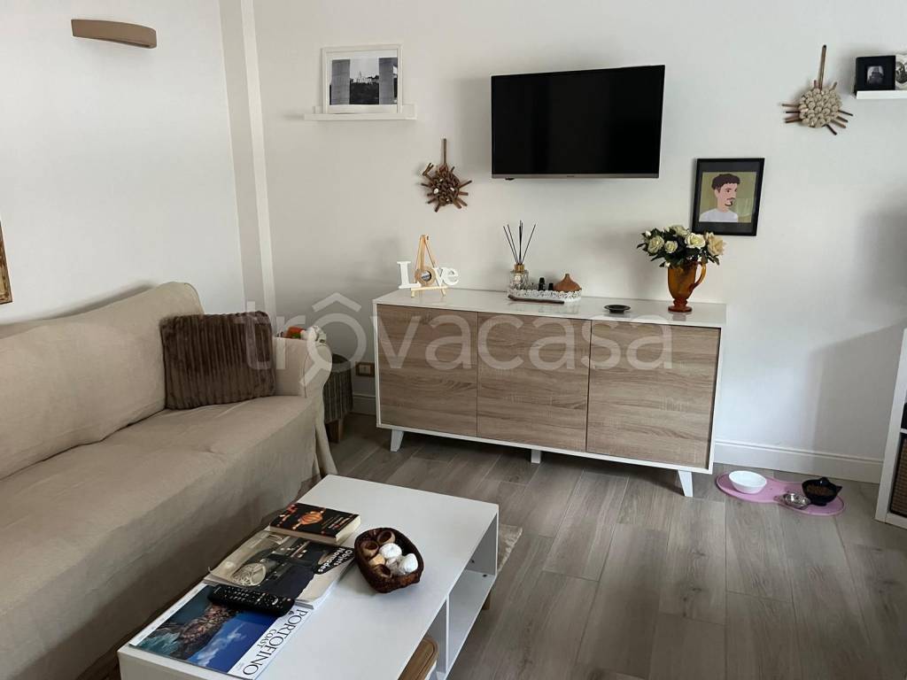 appartamento in affitto a Rapallo in zona San Michele di Pagana